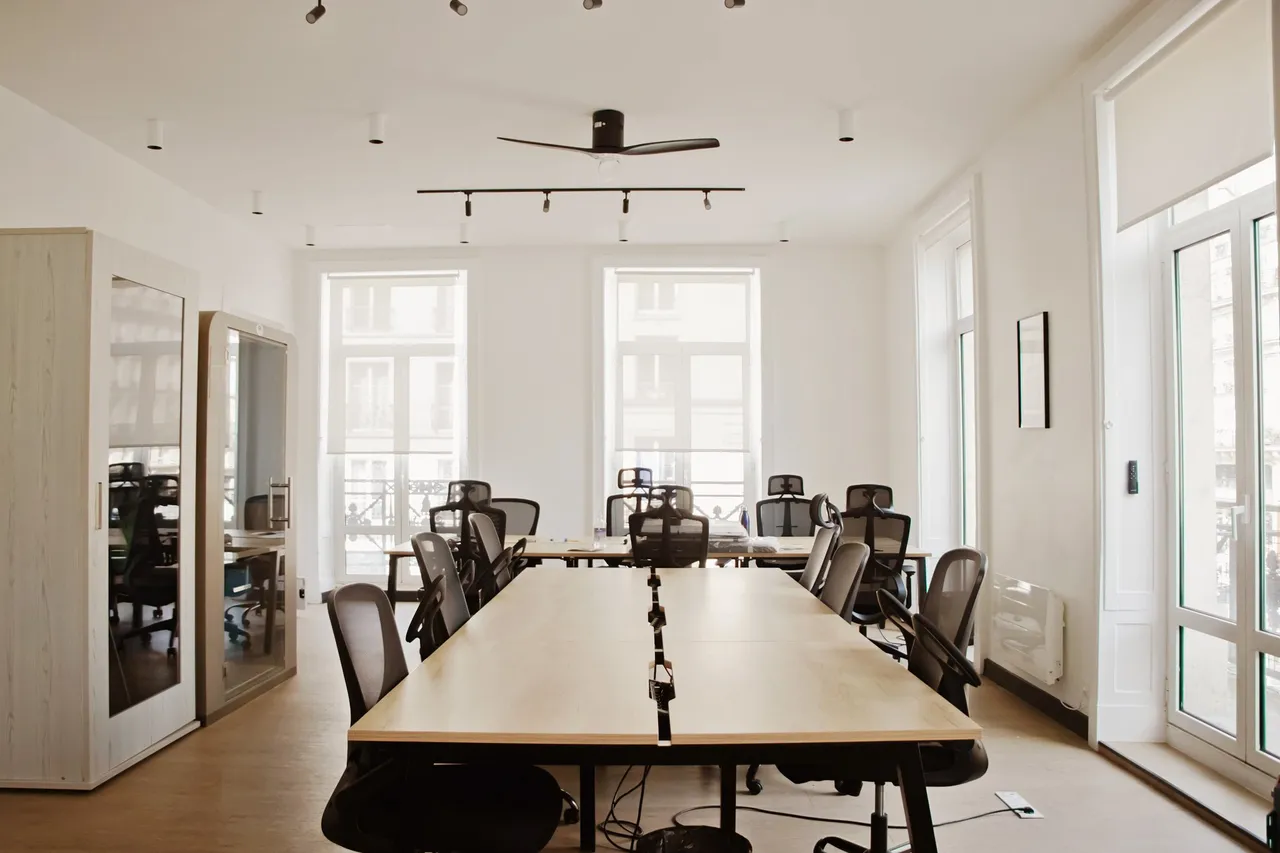 19 boulevard Saint-Denis · Deskapad · R+2 · 18 postes · photo 1