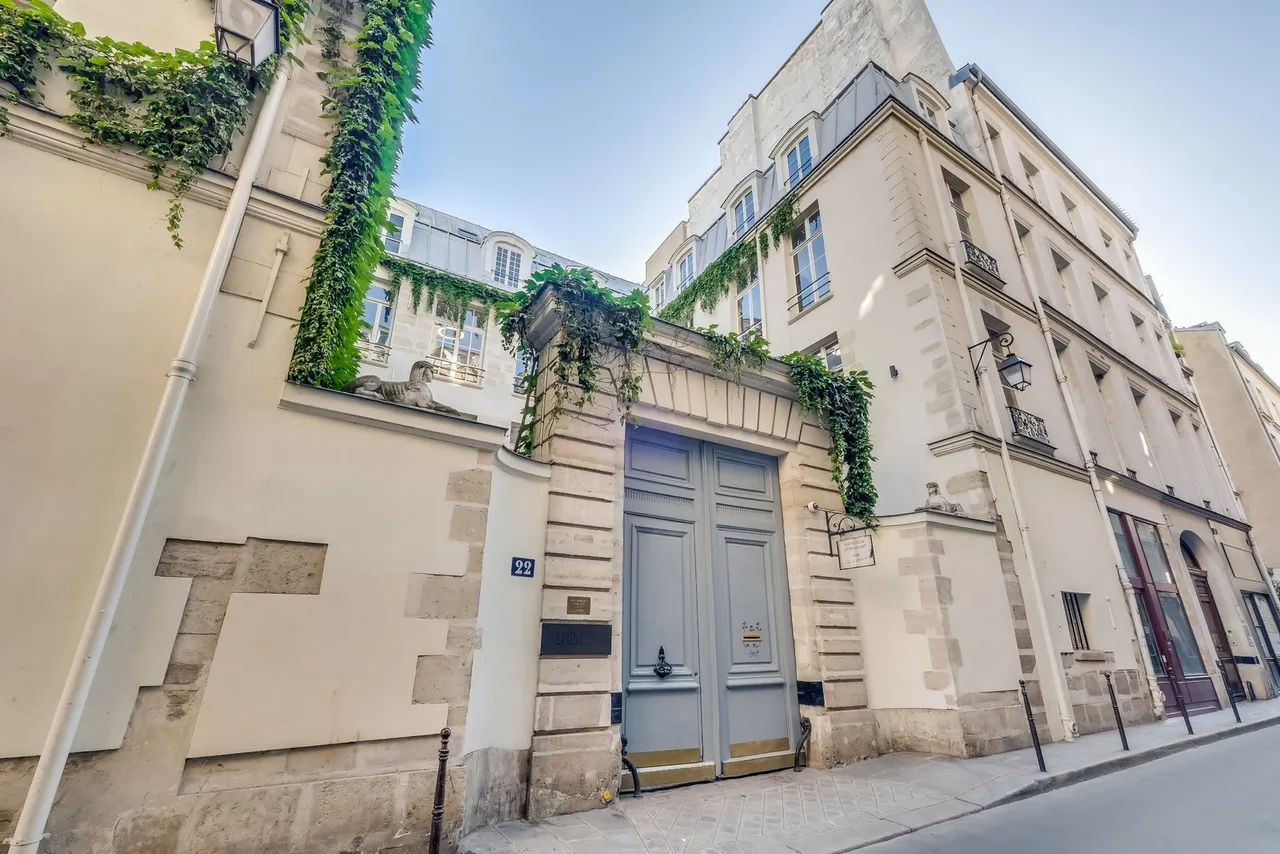 22 rue Chapon · Les Nouveaux Bureaux · R+3 · 20 postes · photo 1