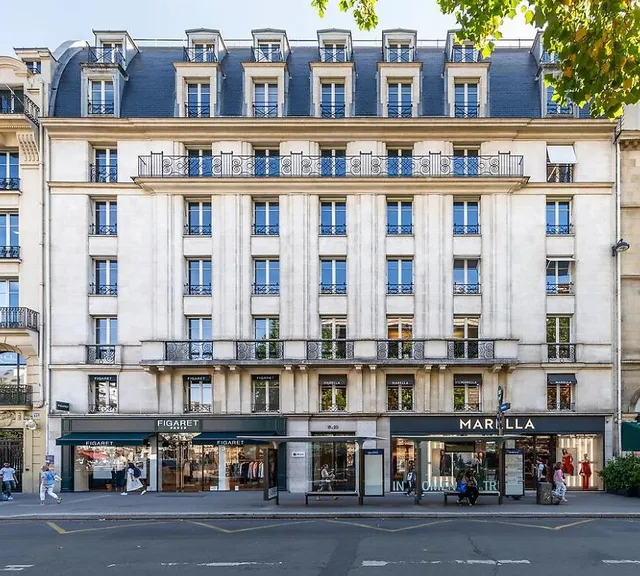 18/20 Place de la Madeleine · photo 1