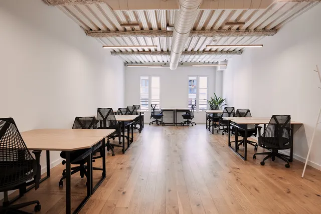 92 rue du Faubourg Saint-Antoine · photo 1